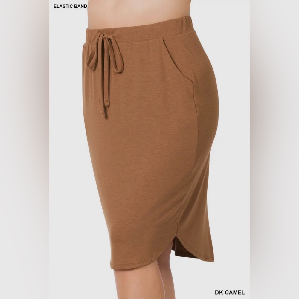 Sold out! 
Plus Tie Waist Tulip Hem Skirt with Pockets